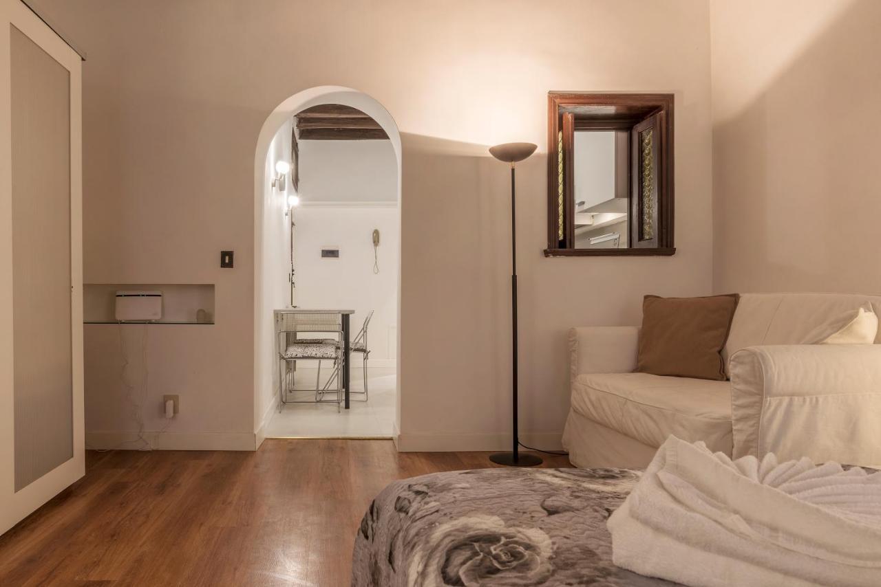 Fori Imperiali Elegant Apartment Rome Exterior photo