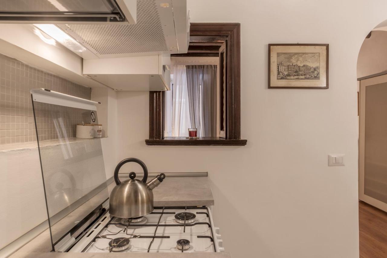 Fori Imperiali Elegant Apartment Rome Exterior photo