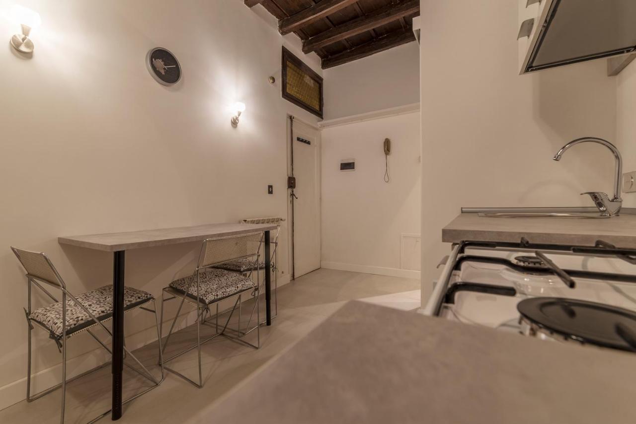 Fori Imperiali Elegant Apartment Rome Exterior photo